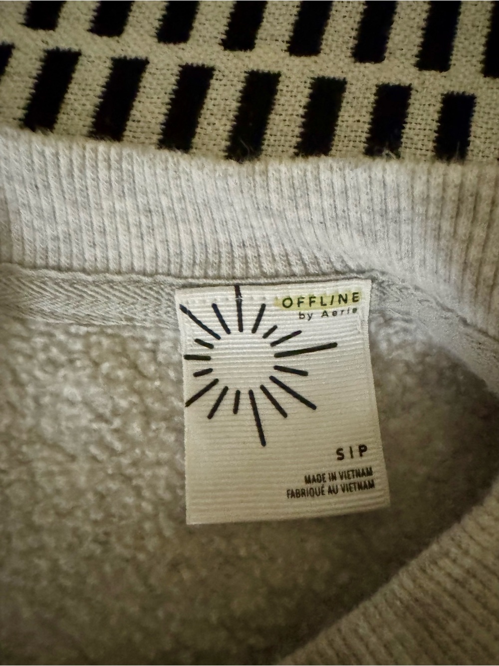 aerie Light Gray Cropped Crewneck Sweatshirt - Picture 2 of 4